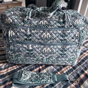 Vera Bradley Grand Weekender Travel Bag